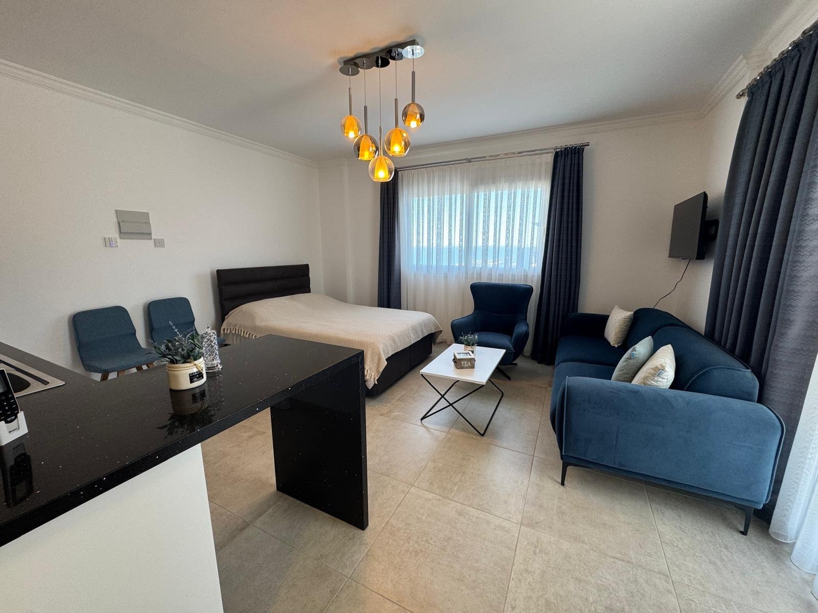 Courtyard Long Beach — Furnished Penthouse
