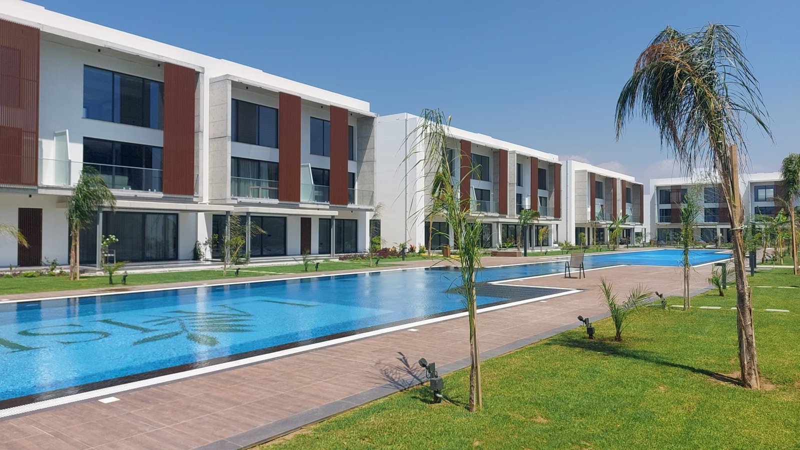 La Isla — Furnished Garden Villa